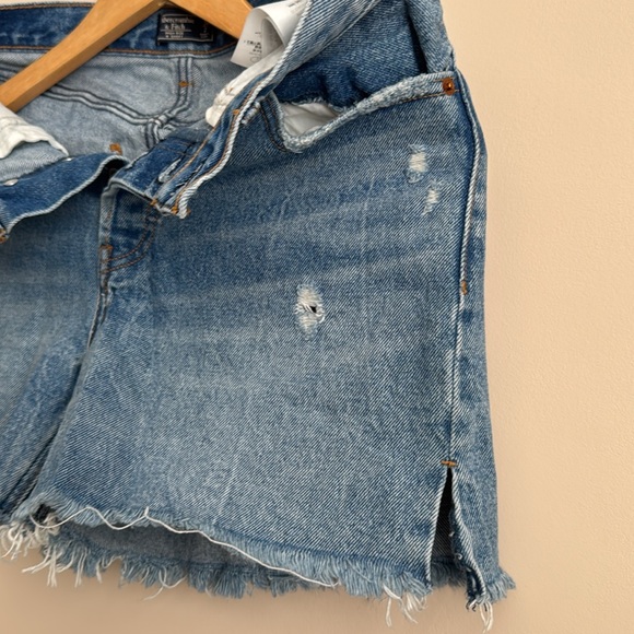 Abercrombie Jean shorts - Picture 3 of 4